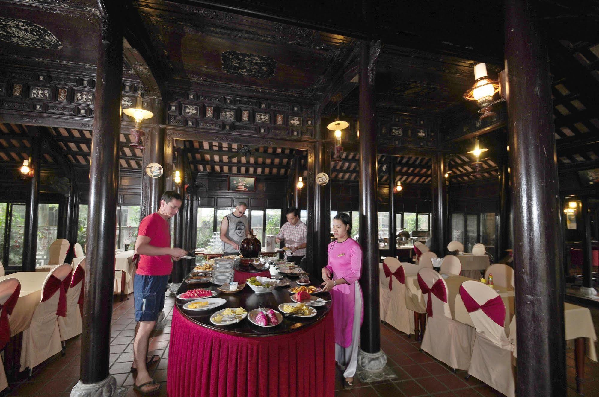 Thanh Noi Hotel Hue Esterno foto