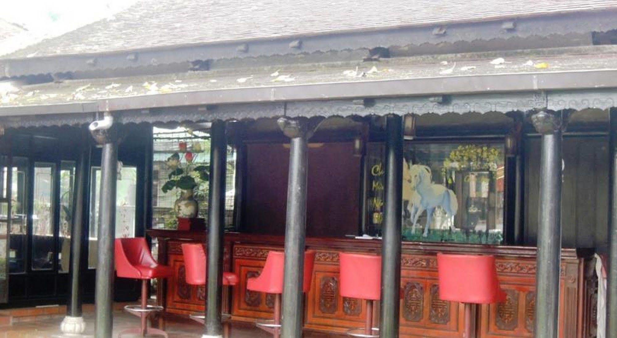 Thanh Noi Hotel Hue Esterno foto