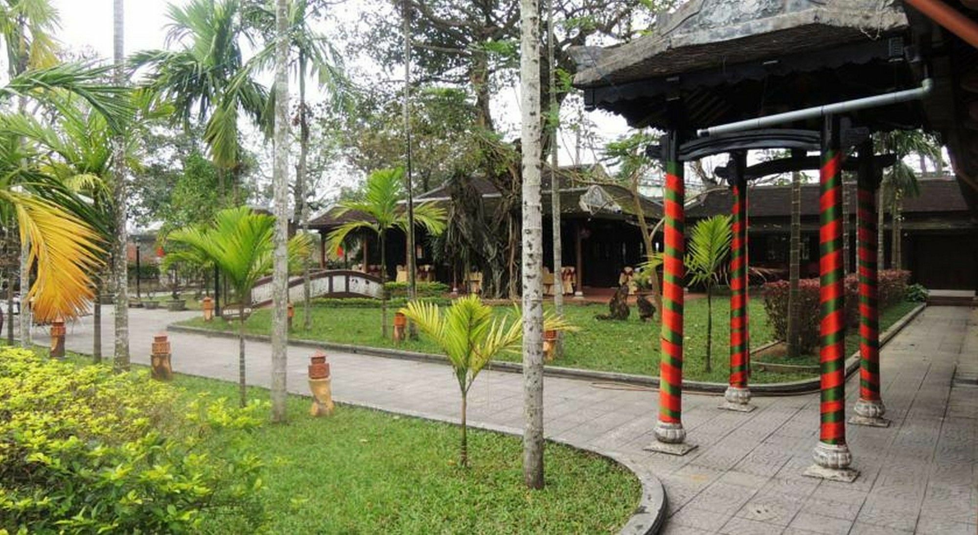 Thanh Noi Hotel Hue Esterno foto