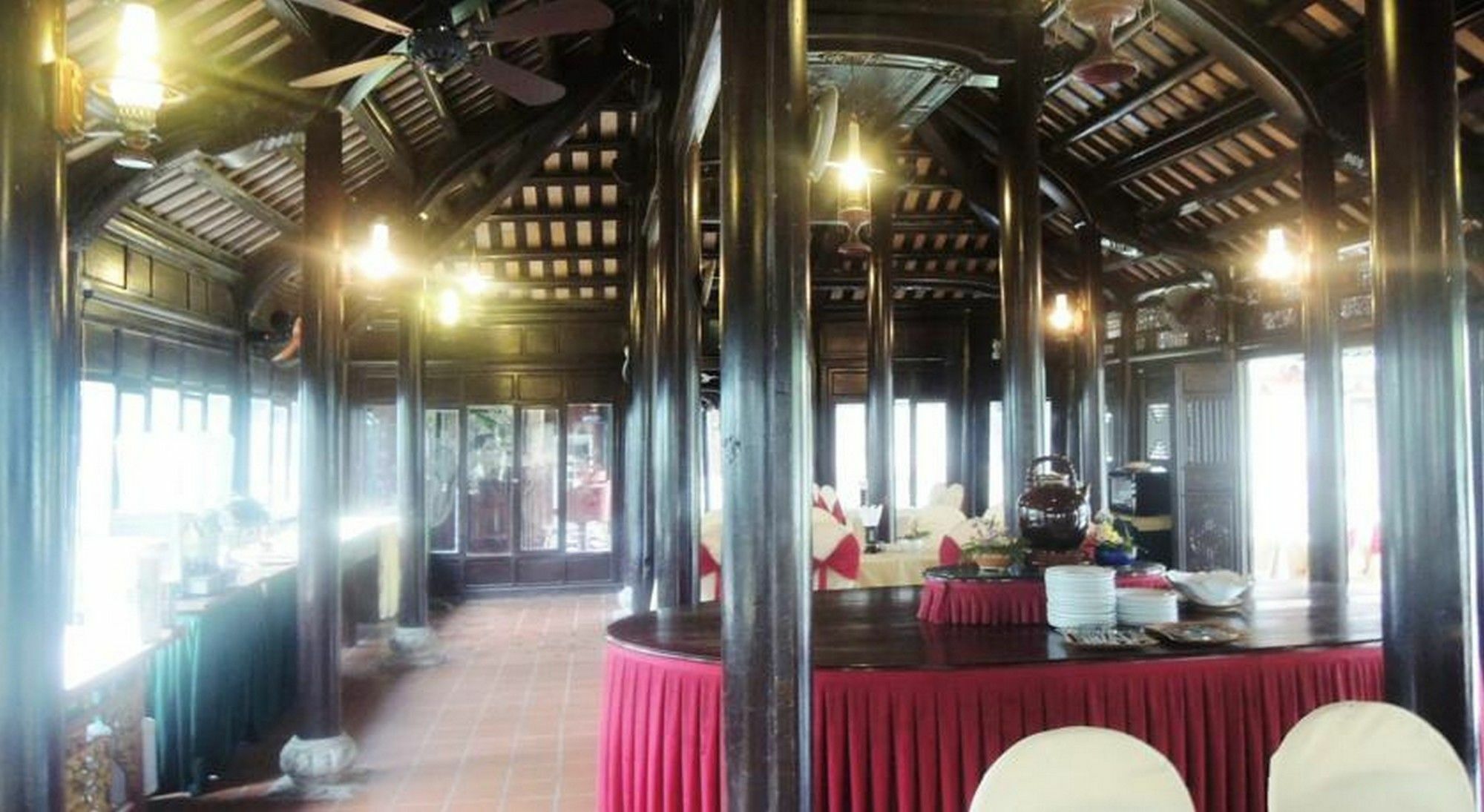 Thanh Noi Hotel Hue Esterno foto