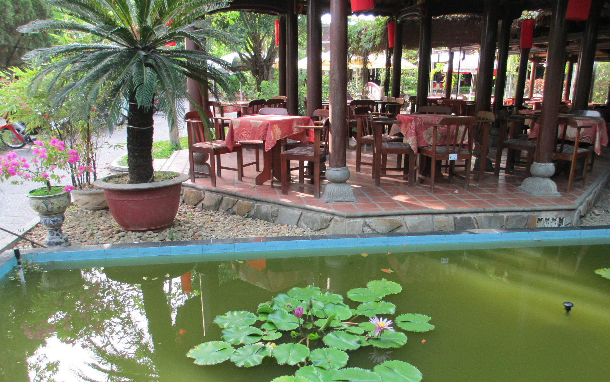 Thanh Noi Hotel Hue Esterno foto
